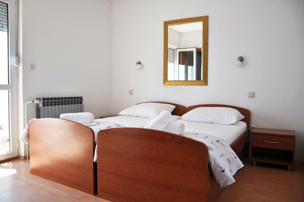 Sunrise Apartments And Studio Apartments Lokva Rogoznica Eksteriør billede